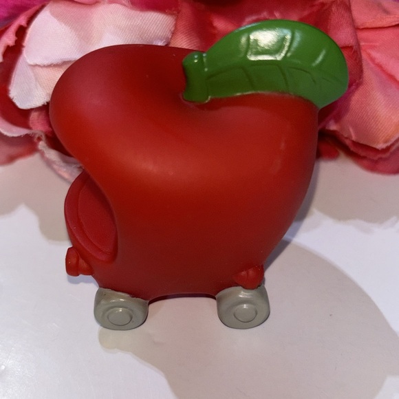 The Busy World of Richard Scarry Lowly Worm Apple Car 1994 Vintage McDonalds - Picture 5 of 12